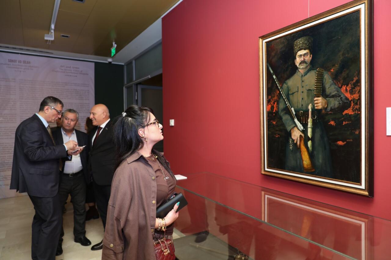 В Баку открылась интересная экспозиция в честь Победы