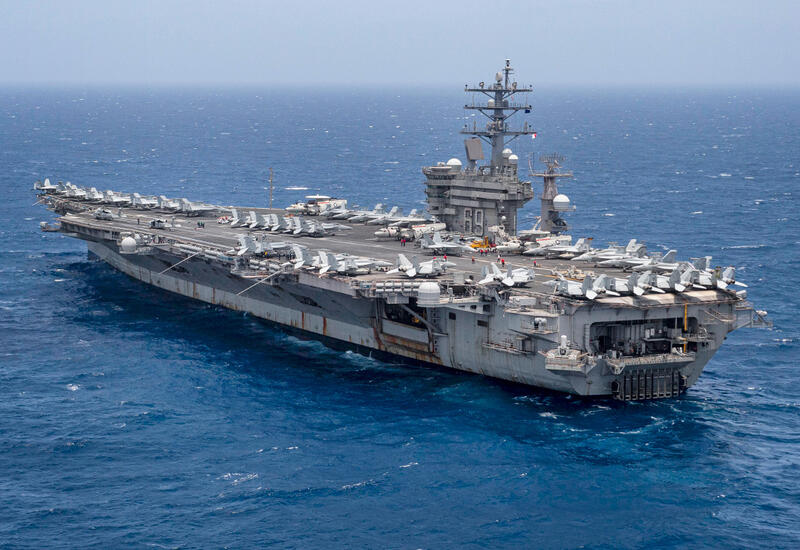 США развернули два авианосца вблизи Венесуэлы