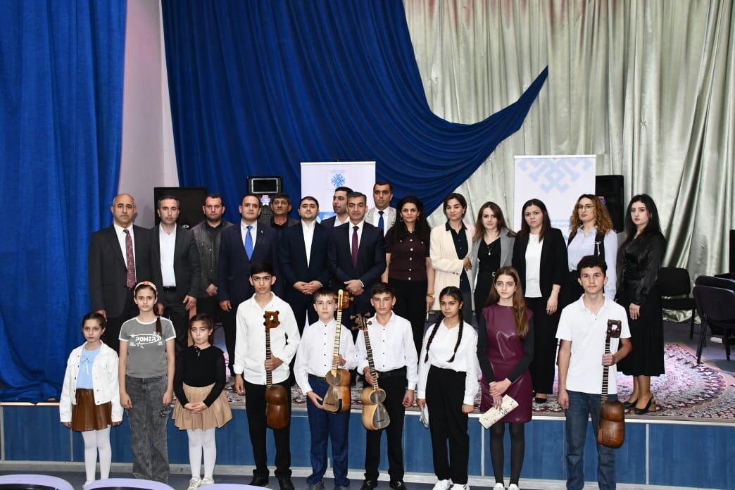В Агджабеди прошли мастер-классы по тару и фортепиано