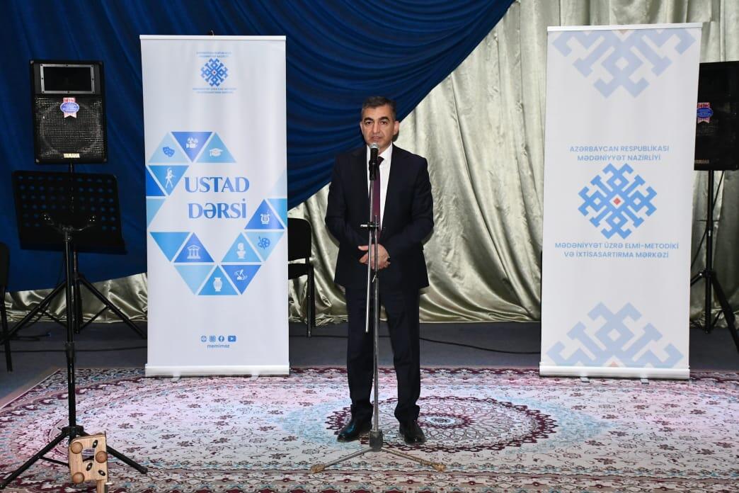 В Агджабеди прошли мастер-классы по тару и фортепиано