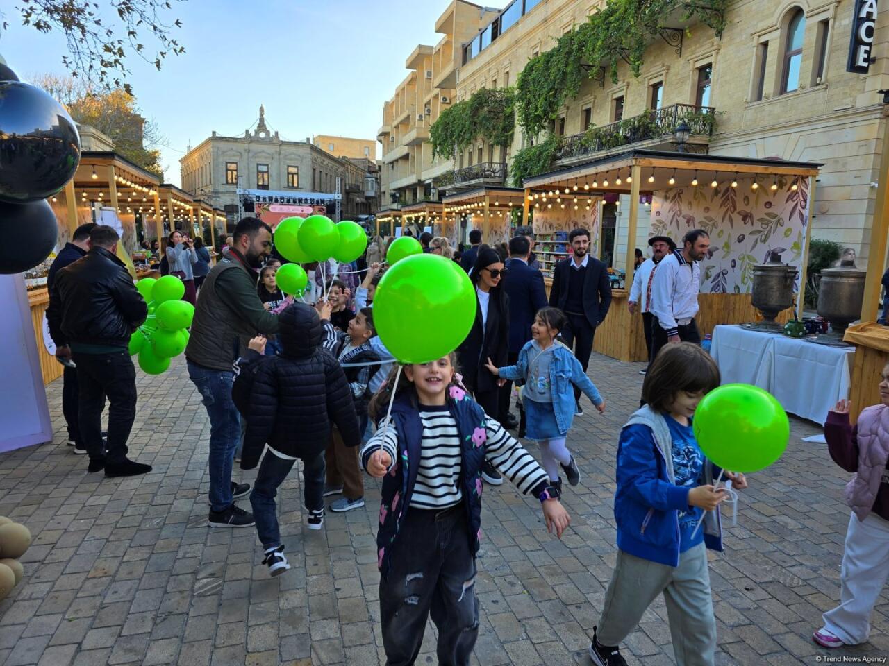 Фестиваль оливок в Ичеришехер: аромат осени, вкус традиций и энергия здоровья