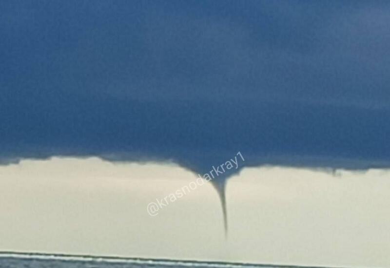 У берегов Сочи образовался водяной смерч