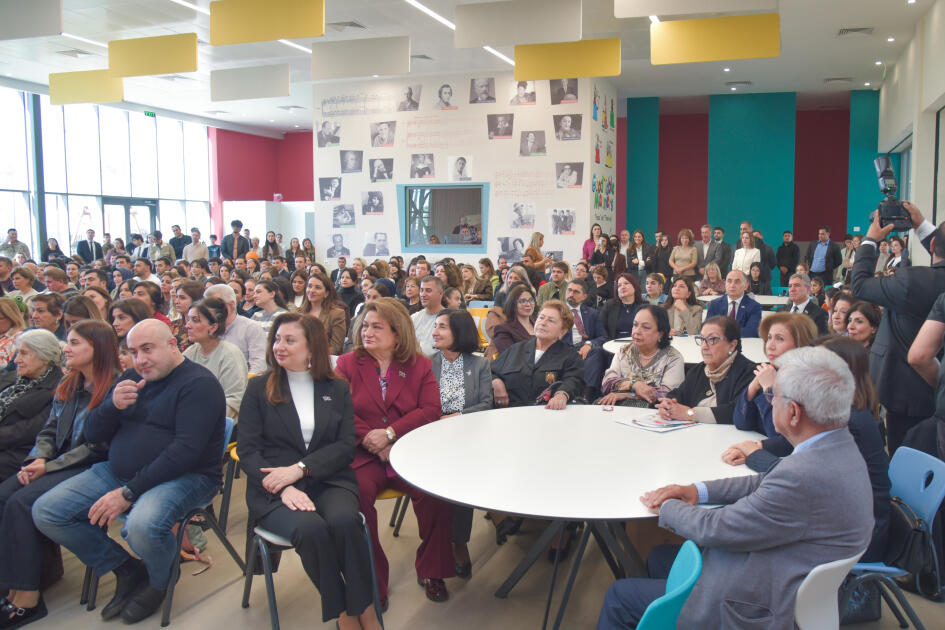 ADA İbtidai Məktəbində xeyriyyə məqsədli Payız festivalı – Məhsul bayramı keçirilib