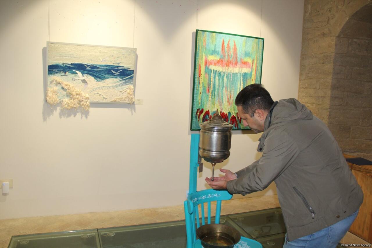 Art Weekend в Баку - открылась выставка "Я – Вода", где течёт память