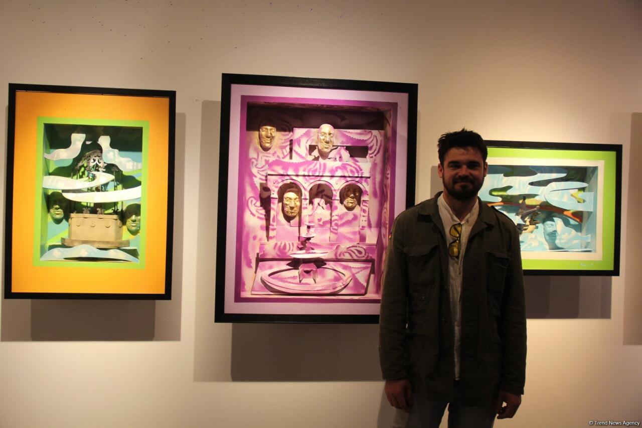 Art Weekend в Баку - открылась выставка "Состояние потока ", отражённый в воде город