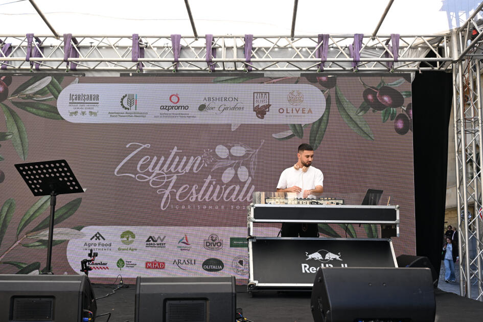 İçərişəhərdə Zeytun Festivalı davam edir