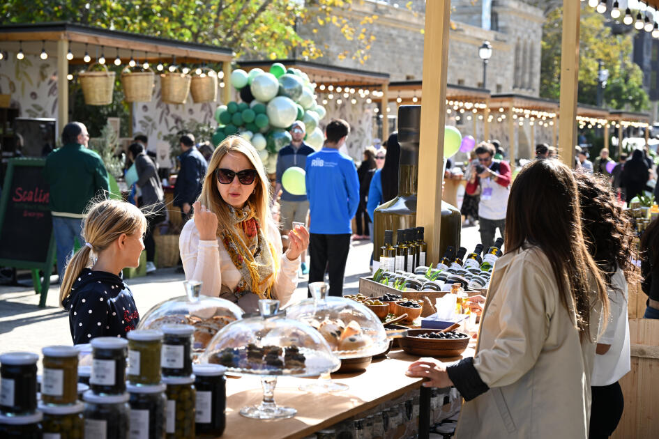 İçərişəhərdə Zeytun Festivalı davam edir