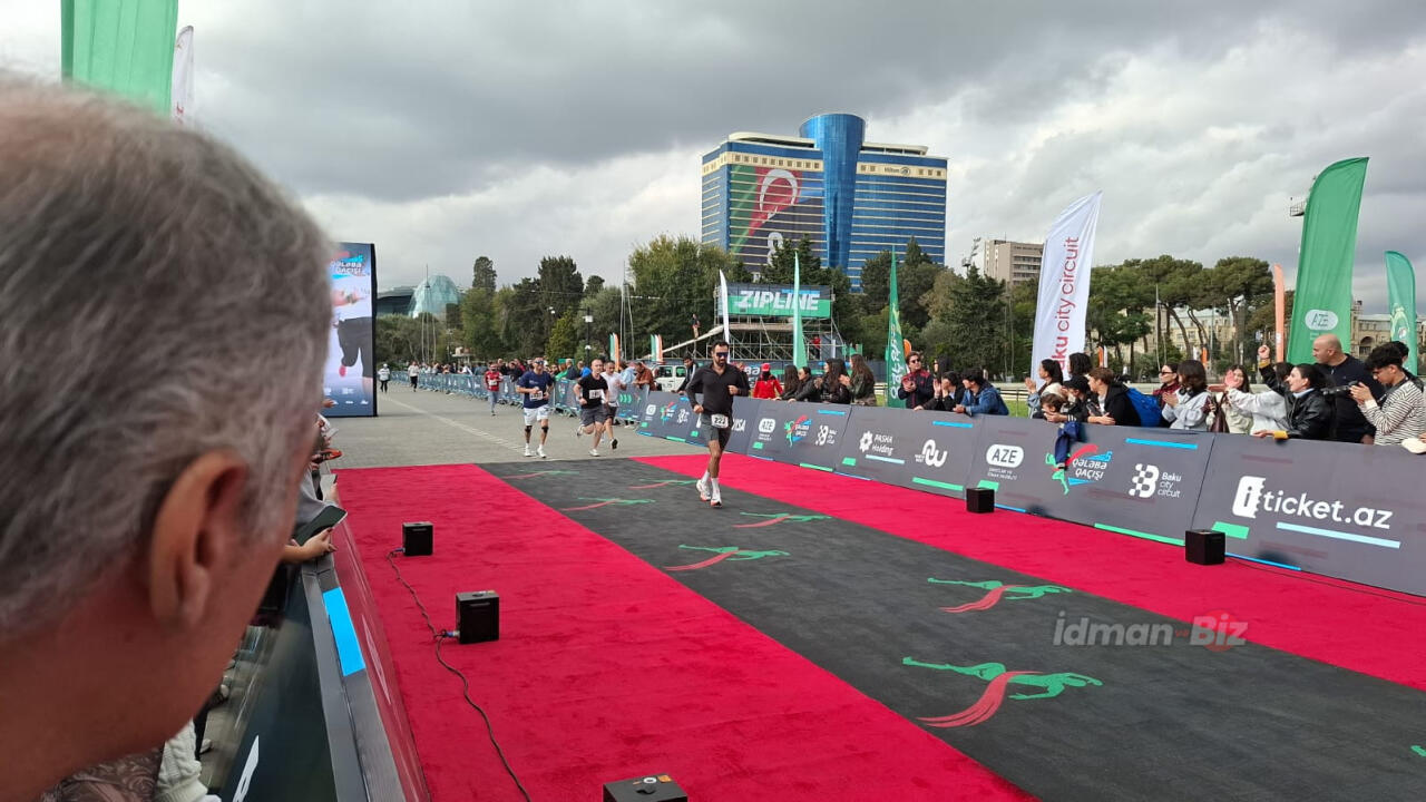 В Баку проходит очередной "Забег Победы"