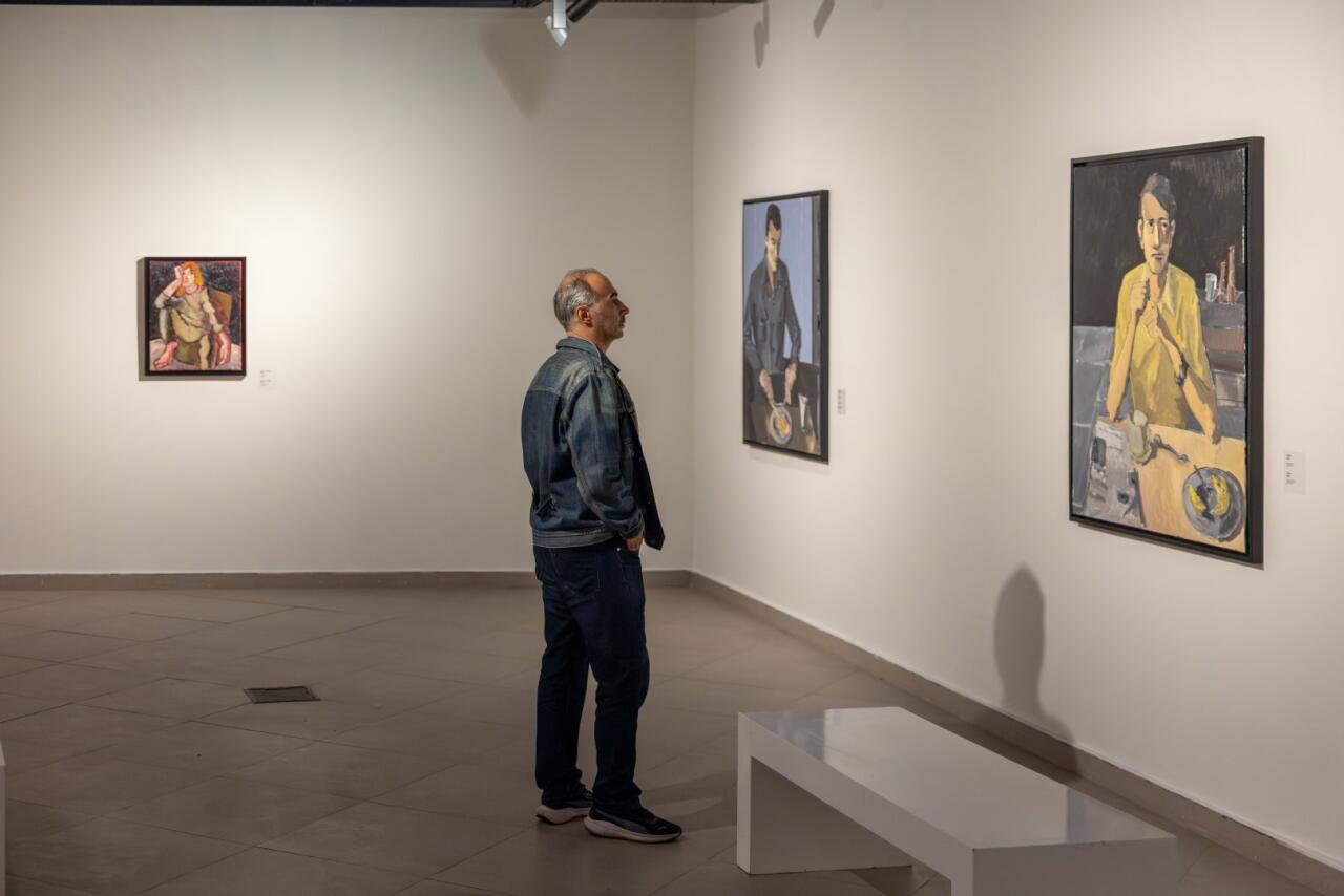 Галерея YAY представила новую персональную выставку молодого художника Моука "Неспешно"