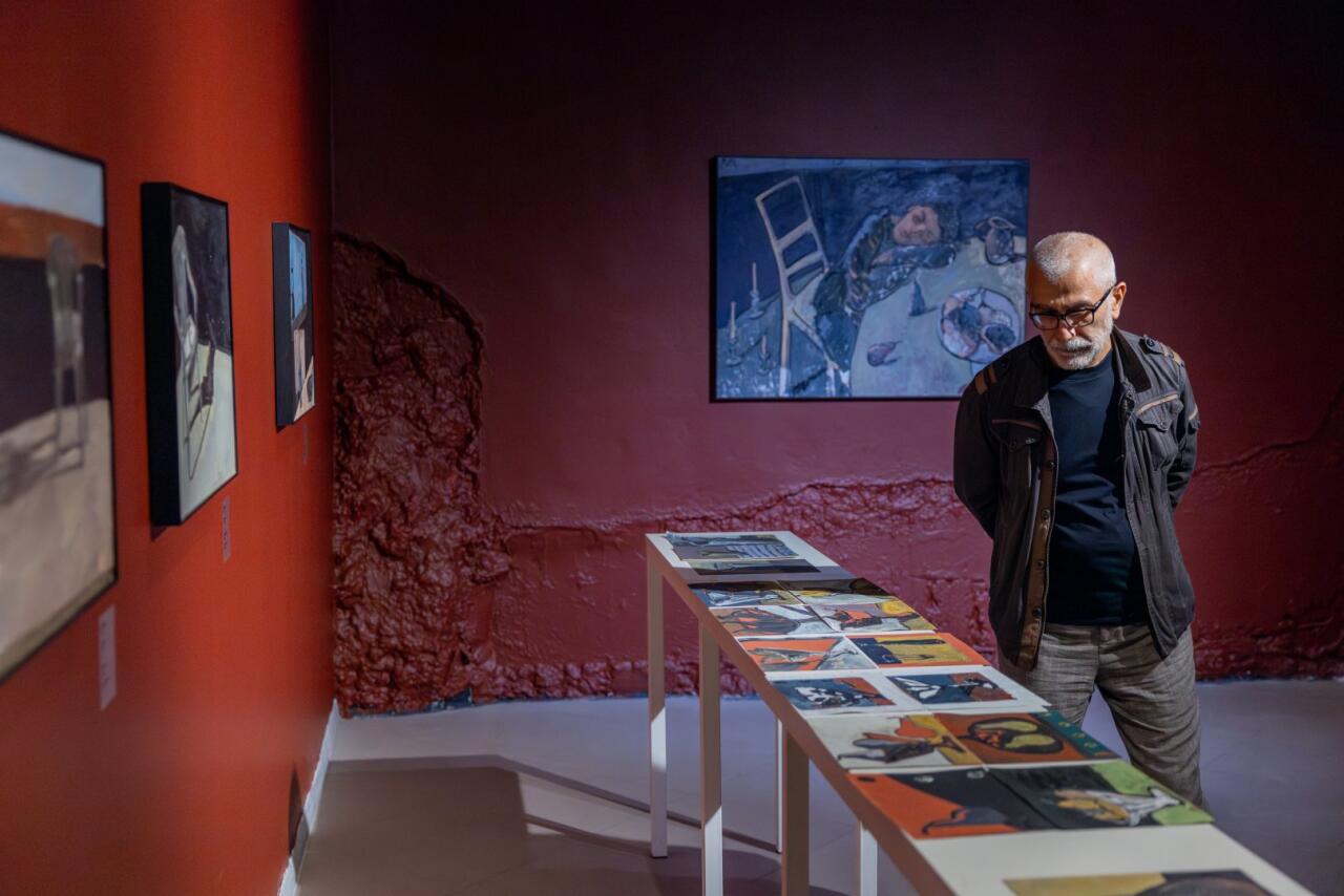 Галерея YAY представила новую персональную выставку молодого художника Моука "Неспешно"