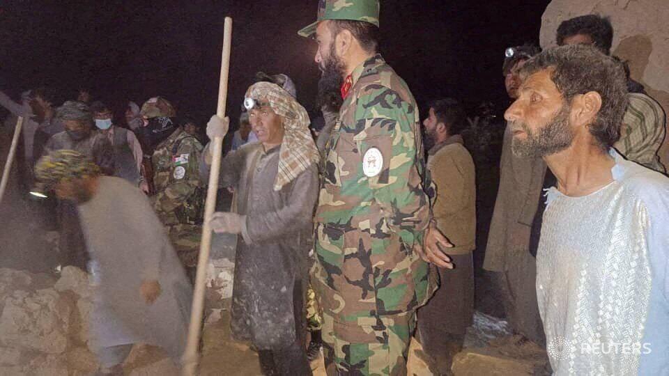 Сильное землетрясение в Афганистане: десятки погибших, сотни пострадавших