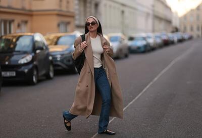 Стилисты назвали самые модные джинсы на осень