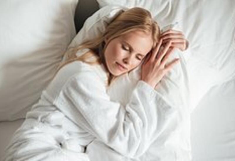 Объяснен один тревожный феномен при засыпании