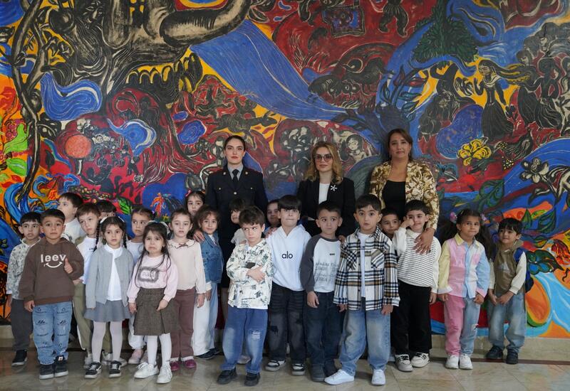 В Баку прошла художественно-просветительская акция в рамках "Месячника прав ребёнка"