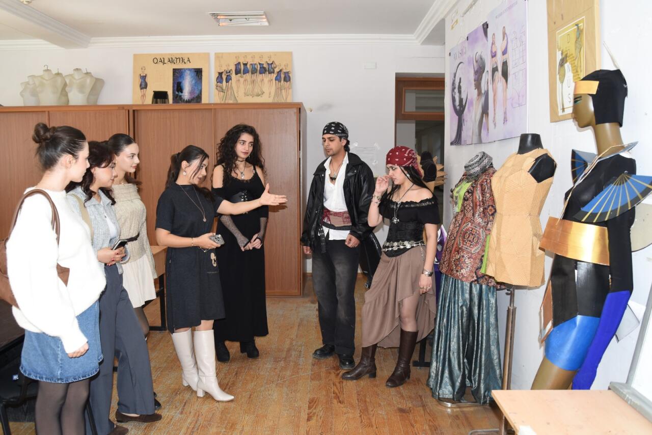 Art Weekend в Баку - в Азербайджанской государственной академии художеств прошли Дни открытых дверей