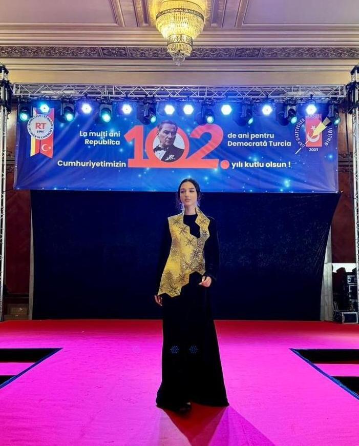 Коллекции Гюльнары Халиловой представлены во Дворце парламента Румынии