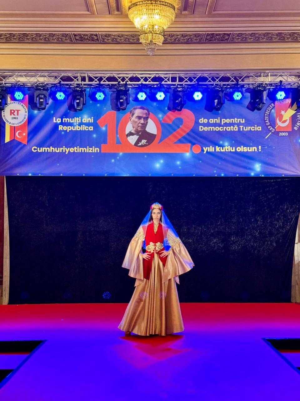 Коллекции Гюльнары Халиловой представлены во Дворце парламента Румынии