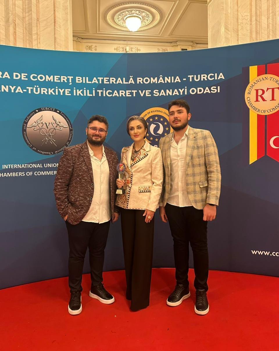 Коллекции Гюльнары Халиловой представлены во Дворце парламента Румынии