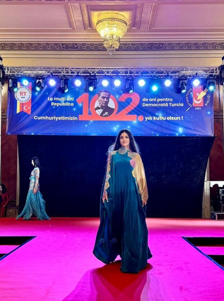 Коллекции Гюльнары Халиловой представлены во Дворце парламента Румынии