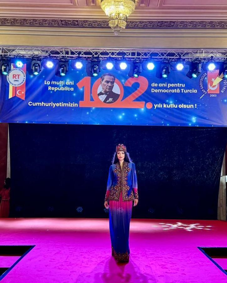 Коллекции Гюльнары Халиловой представлены во Дворце парламента Румынии