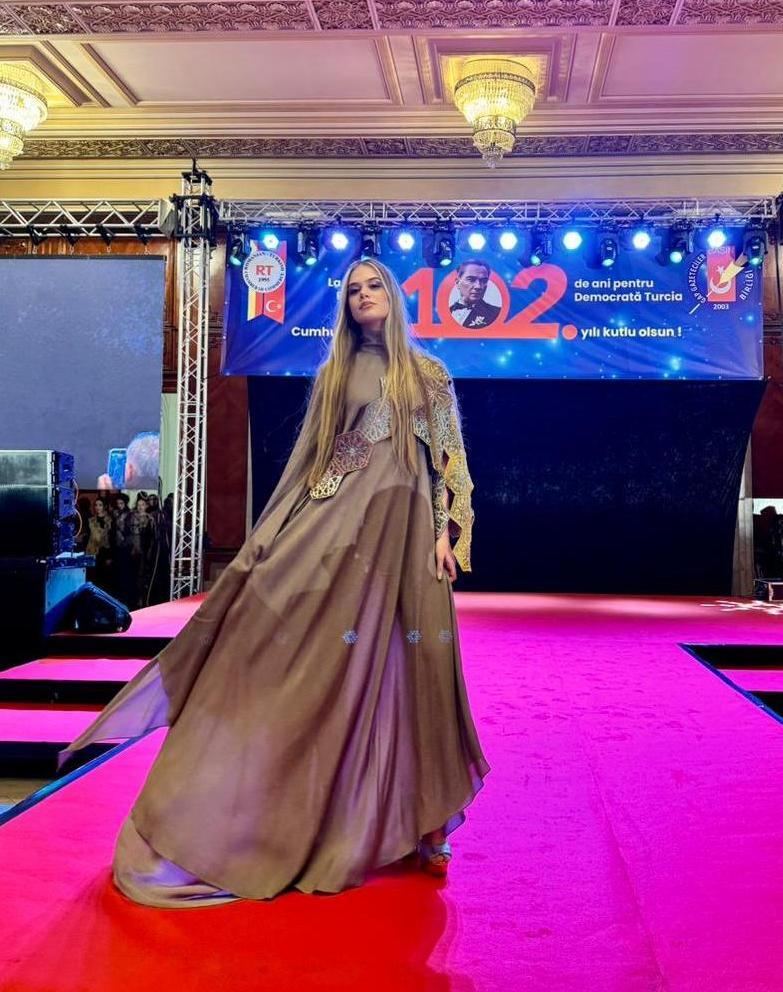 Коллекции Гюльнары Халиловой представлены во Дворце парламента Румынии