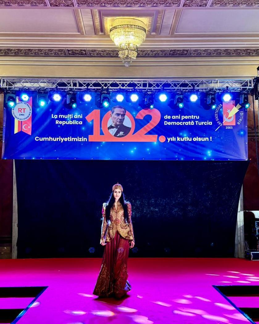 Коллекции Гюльнары Халиловой представлены во Дворце парламента Румынии