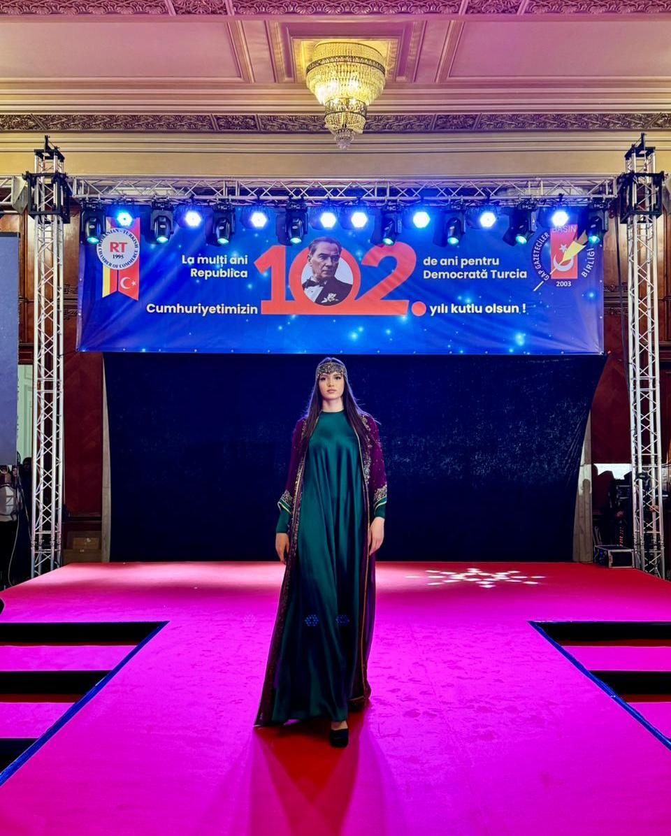 Коллекции Гюльнары Халиловой представлены во Дворце парламента Румынии