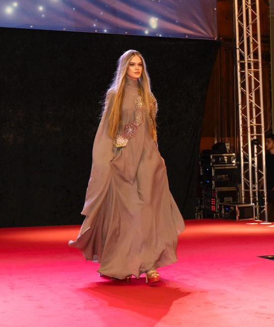 Коллекции Гюльнары Халиловой представлены во Дворце парламента Румынии