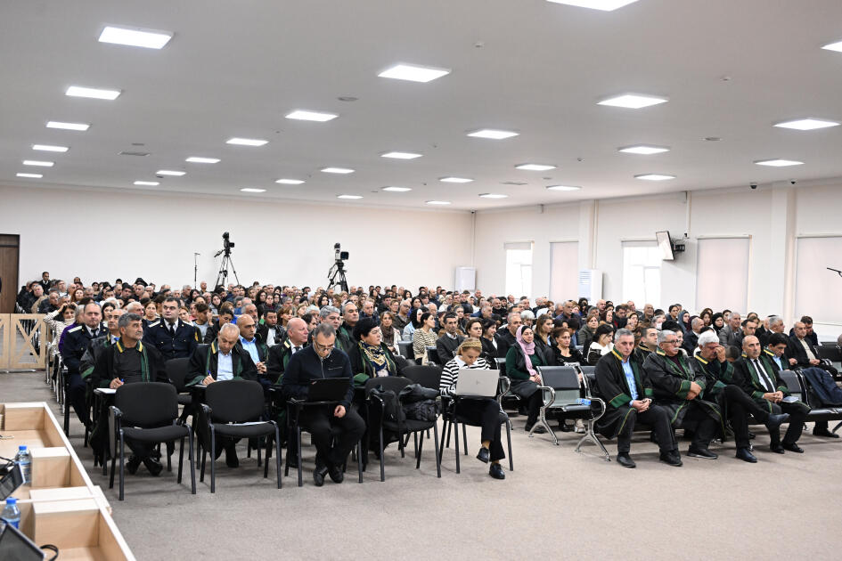 Ermənistan vətəndaşlarının məhkəməsində prokurorların çıxışı başladı