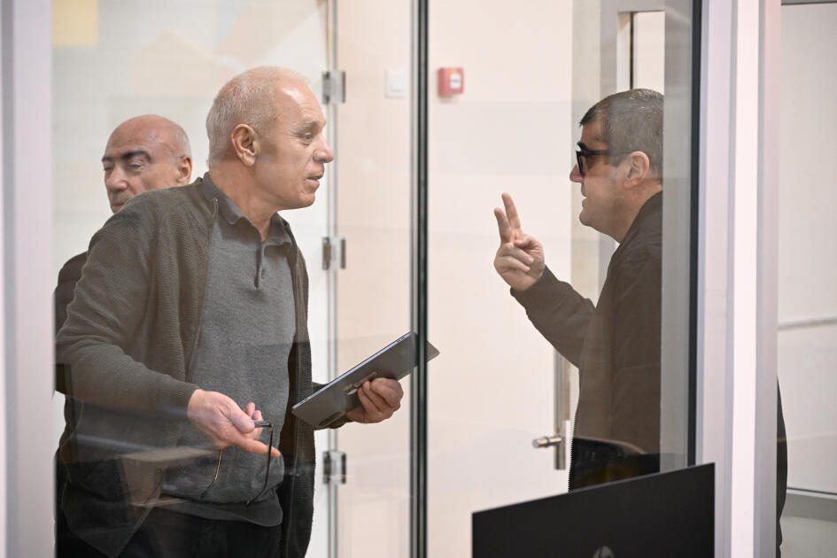 Ermənistan vətəndaşlarının məhkəməsində prokurorların çıxışı başladı