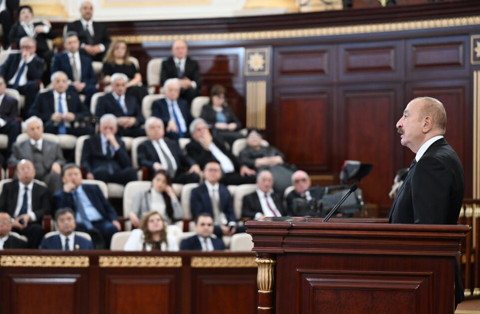 Президент Ильхам Алиев выступил на собрании, посвященном 80-летию Национальной академии наук Азербайджана