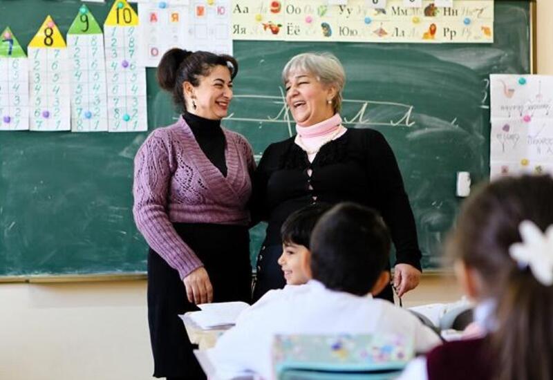 Müəllimlər dərs bitsə də, məktəbdə OLACAQLAR - Yeni QAYDA