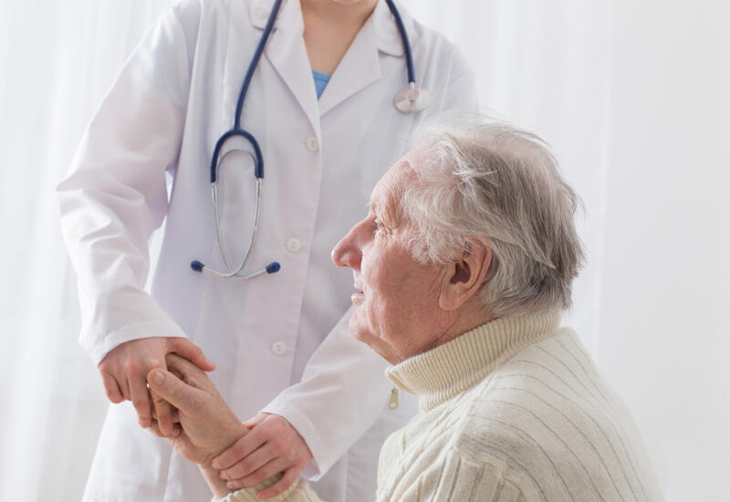 Раскрыта причина смертельной опасности гриппа для пожилых