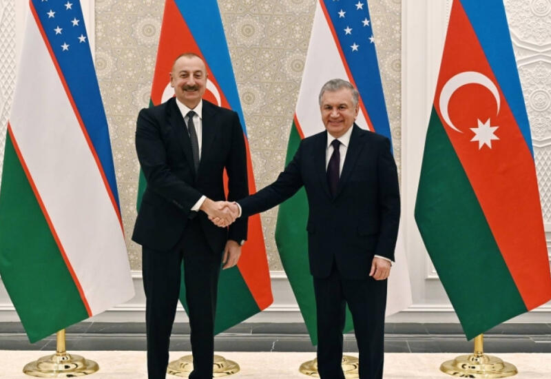Şavkat Mirziyoyev Prezident İlham Əliyevi Özbəkistana səfərə dəvət edib