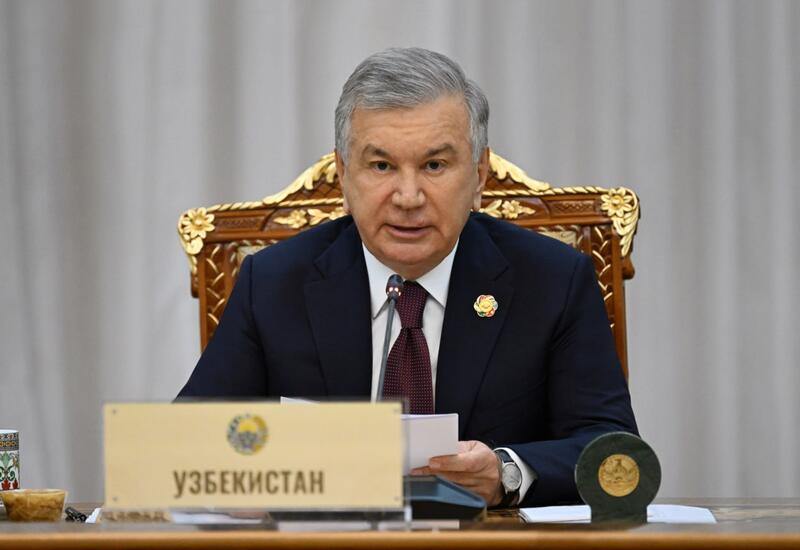 Şavkat Mirziyoyev Prezident İlham Əliyevi Zəfər Günü münasibətilə təbrik edib