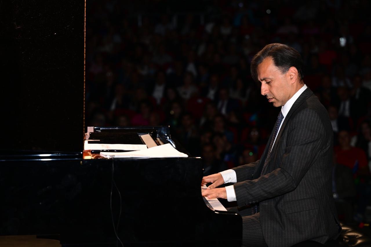 В Анталье состоялись грандиозный концерт мастеров искусства Азербайджана и открытие литературной секции