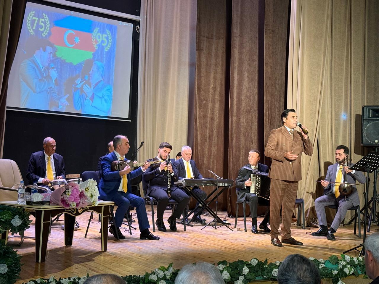 Богатое наследие Мамедбагира Багирзаде - певец с неповторимым тембром голоса и высоким чувством стиля