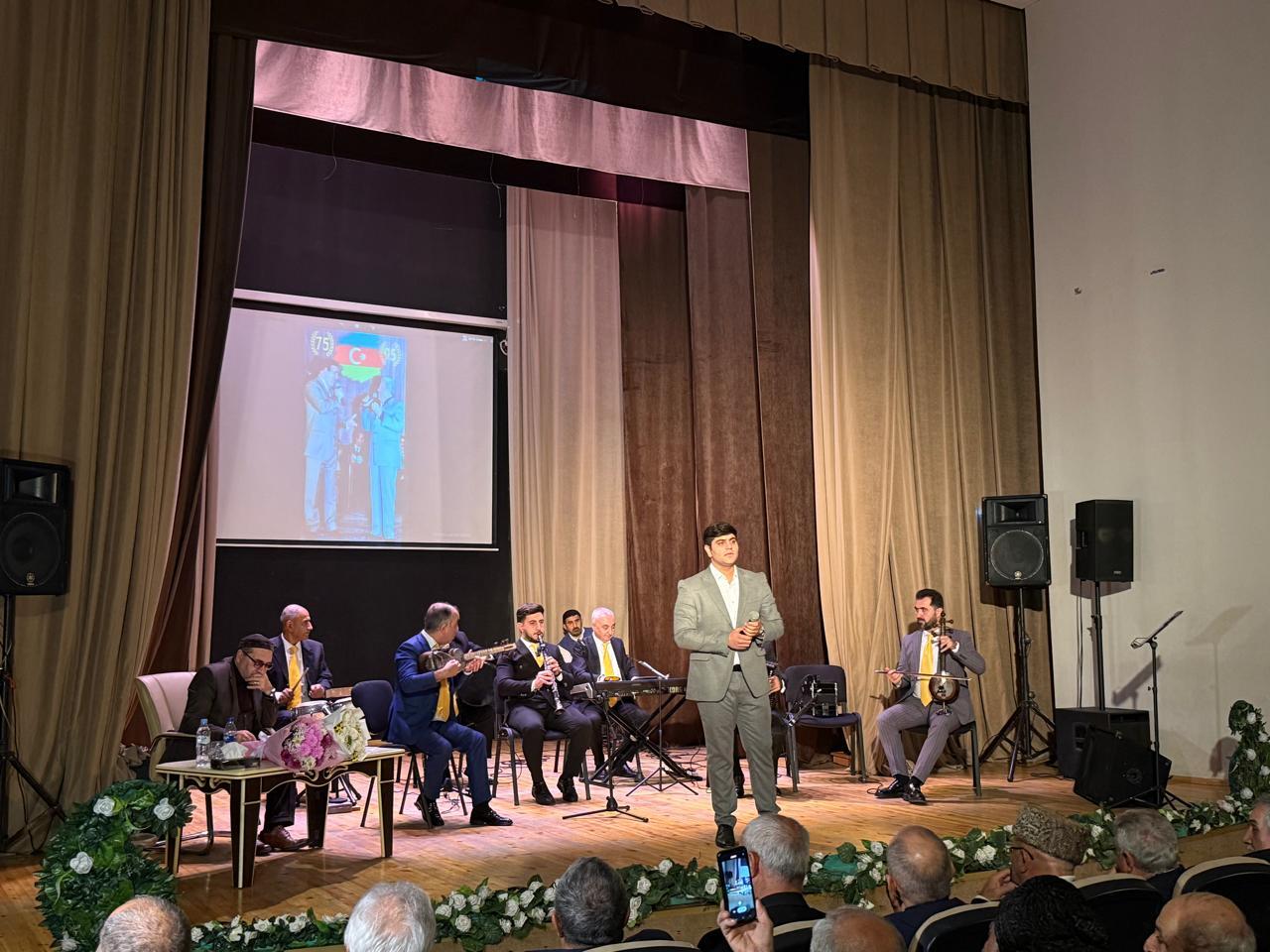 Богатое наследие Мамедбагира Багирзаде - певец с неповторимым тембром голоса и высоким чувством стиля