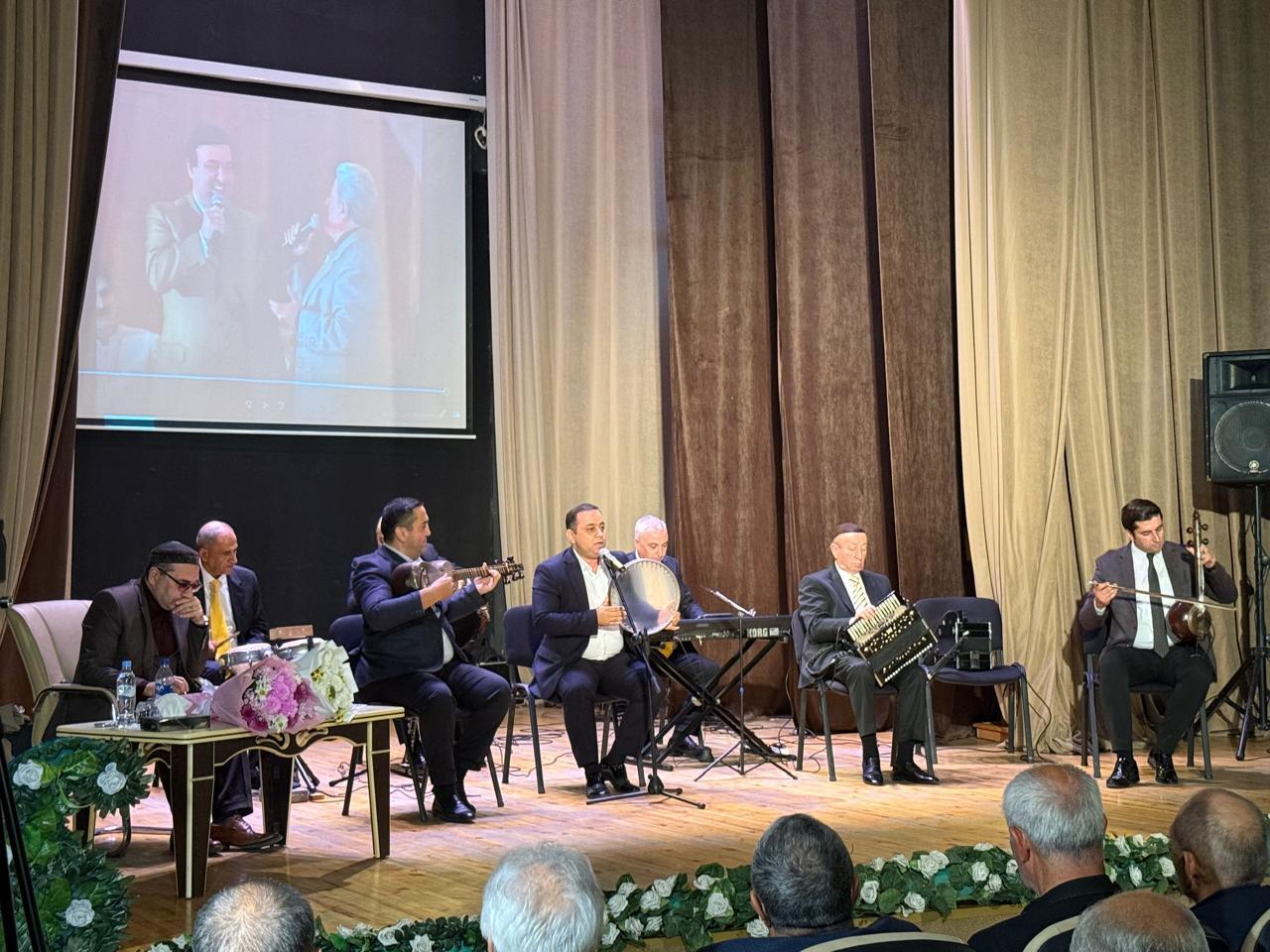 Богатое наследие Мамедбагира Багирзаде - певец с неповторимым тембром голоса и высоким чувством стиля