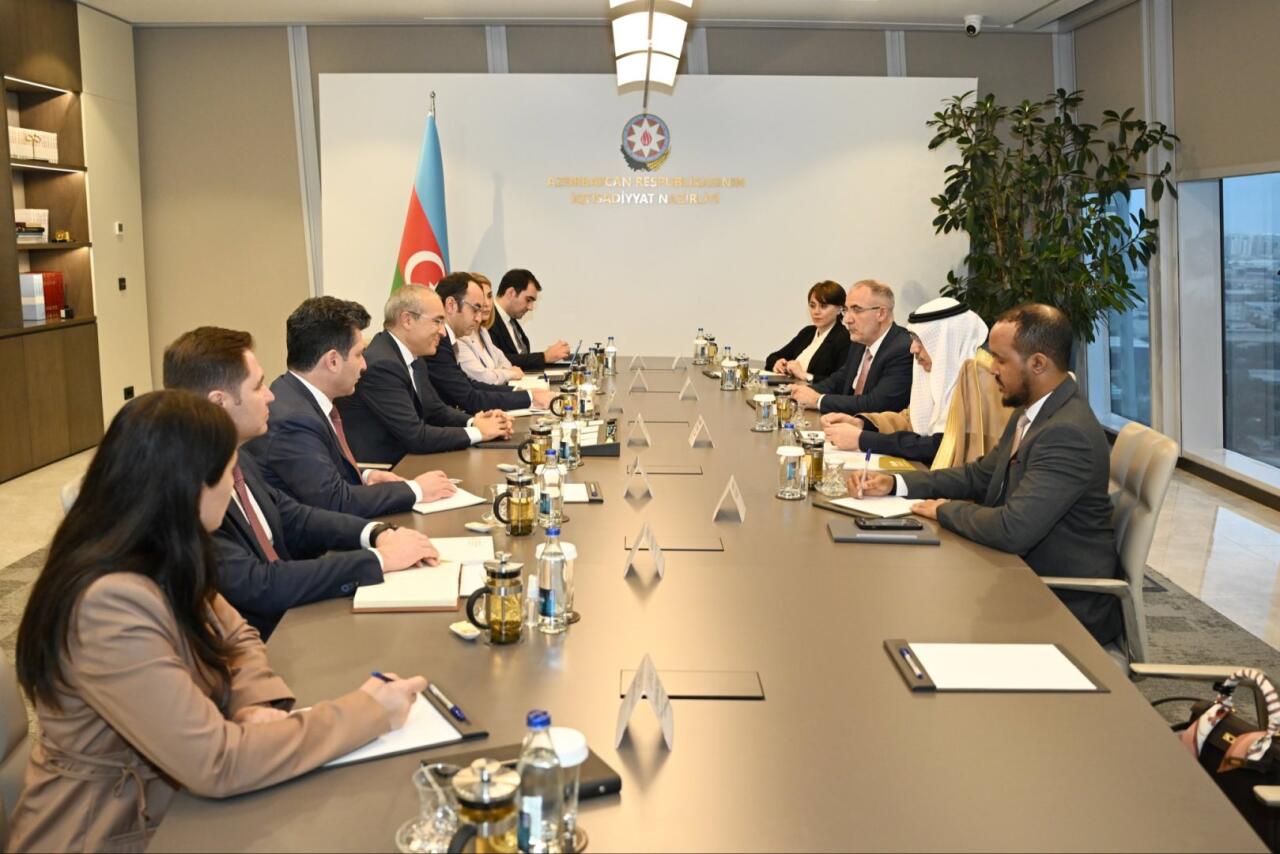 Azərbaycan və İslam İnkişaf Bankı arasında qlobal maliyyə sistemində inklüziv yanaşmaları müzakirə edilib