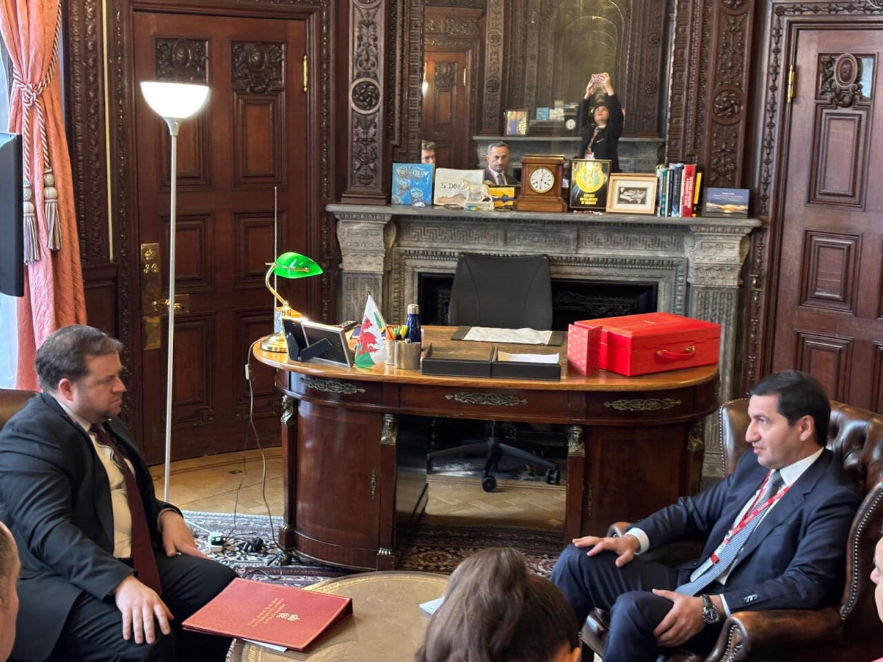 Азербайджан и Великобритания обсудили вопросы оборонного и военного сотрудничества