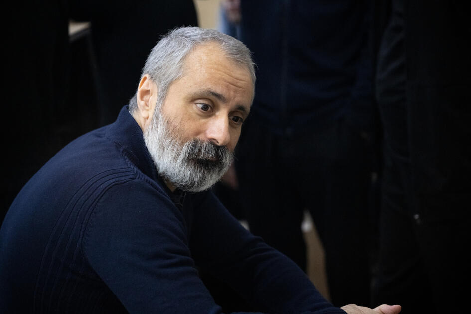 Məhkəmədə Arayik Harutyunla, Levon Mnatsakanyanla, Bako Sahakyanla, David Manukyanla və Arkadi Qukasyanla bağlı sübutlar elan olunub