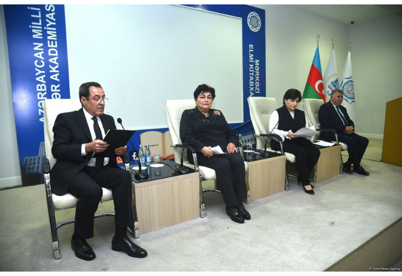 В Баку состоялась конференция на тему "Правильное применение норм азербайджанского литературного языка в медиа"