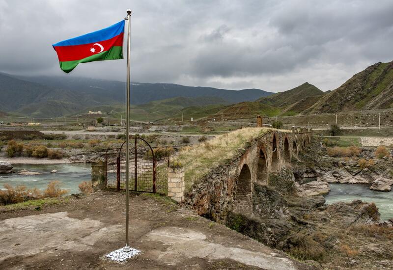 В Баку открылась выставка "Объектив Победы"