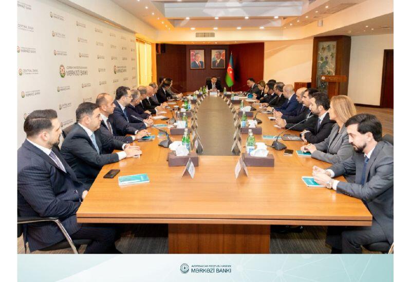 В Центробанке Азербайджана обсудили развитие страхового рынка
