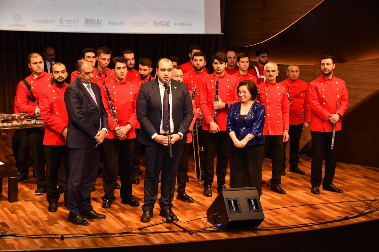 Тема патриотизма в азербайджанском искусстве – посвящается Дню Победы