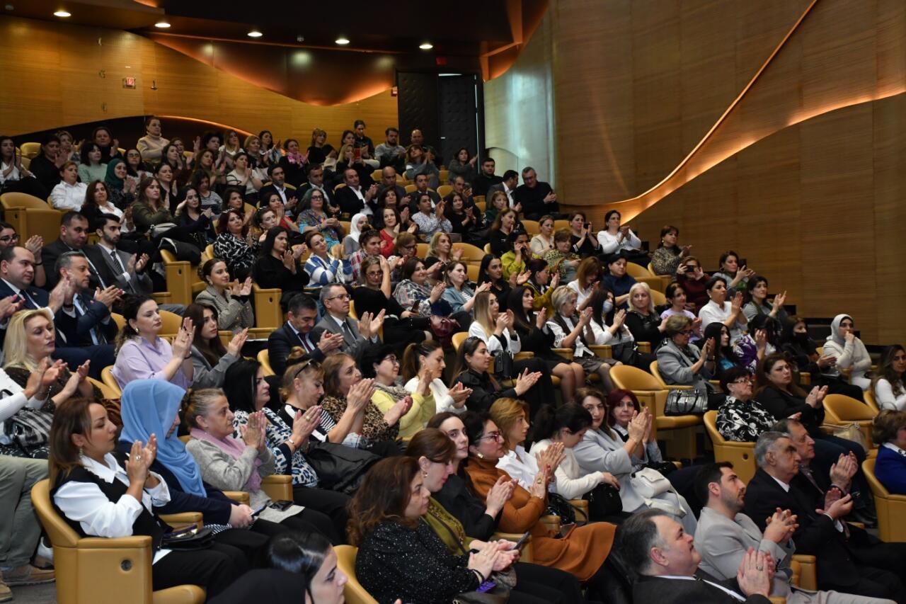 Тема патриотизма в азербайджанском искусстве – посвящается Дню Победы