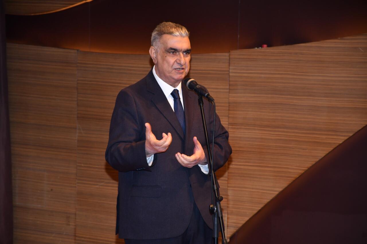 Тема патриотизма в азербайджанском искусстве – посвящается Дню Победы