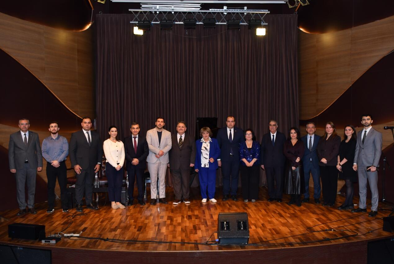 Тема патриотизма в азербайджанском искусстве – посвящается Дню Победы