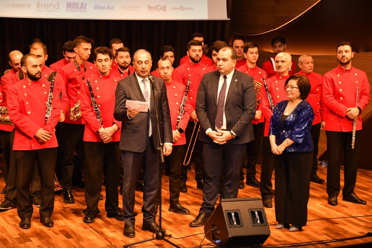 Тема патриотизма в азербайджанском искусстве – посвящается Дню Победы